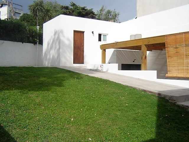 Hermosa casa moderna de la ruta al mar en La Barra